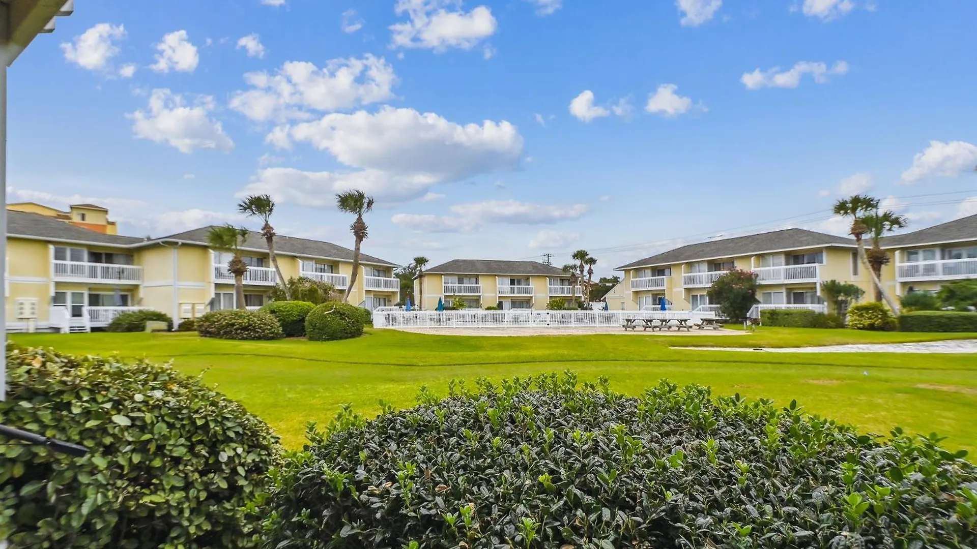 Sandpiper Cove 1034- By Holiday Isle Properties Destin Apartment