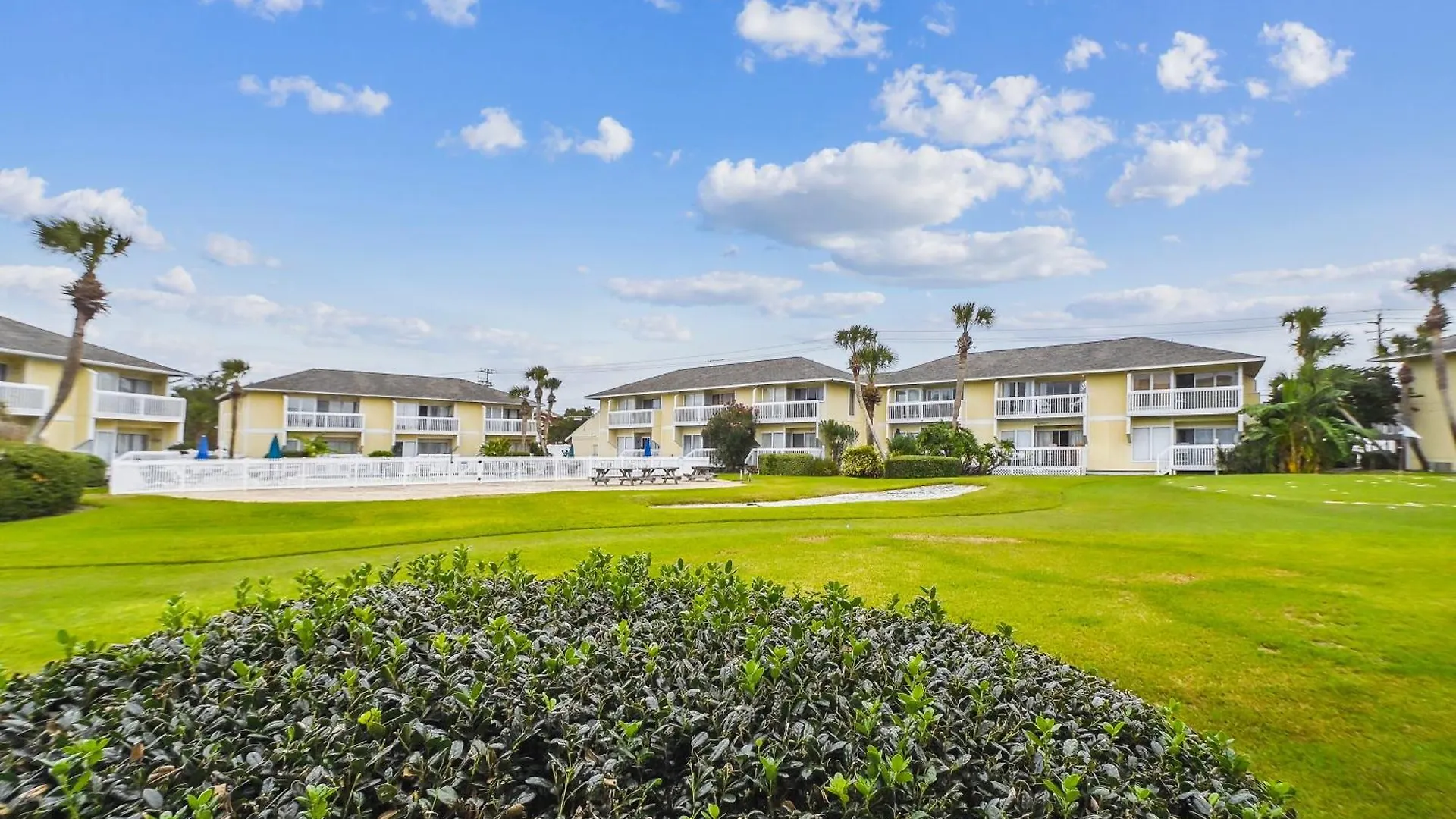 Sandpiper Cove 1034- By Holiday Isle Properties Destin