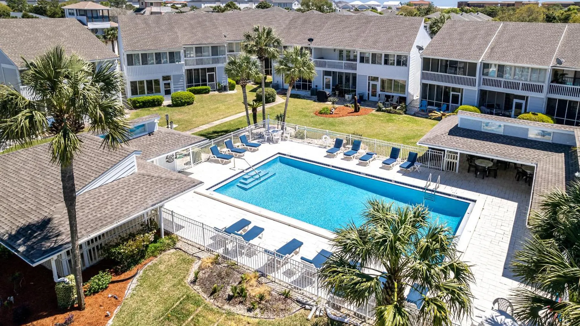 Sandpiper Cove 1034- By Holiday Isle Properties Destin