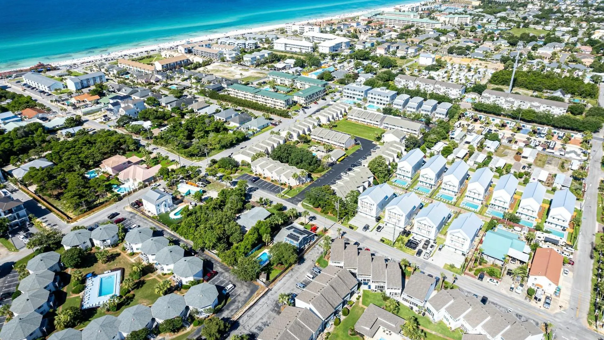 Sandpiper Cove 1034- By Holiday Isle Properties Destin
